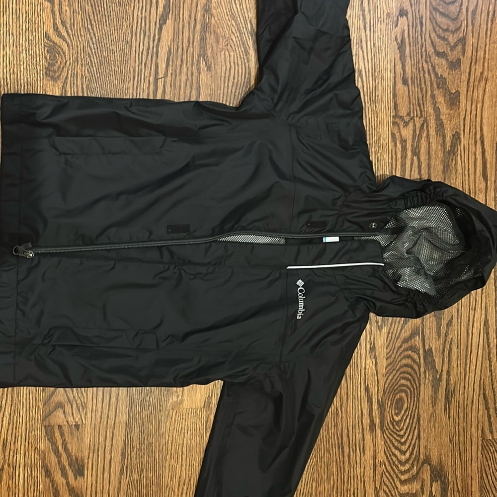 Size small or 8 Columbia jacket
